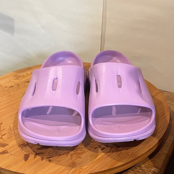 Hoka Men's Purple recovery slides men's size 10. - Picture 2 of 8